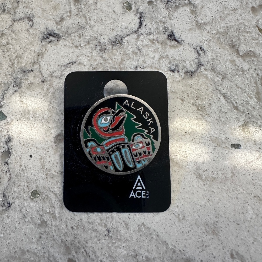 Alaska Pin‎